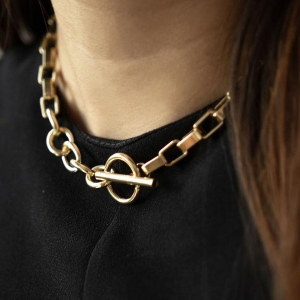 ***NWOT 18K gold plated choker necklace - Picture 2 of 5